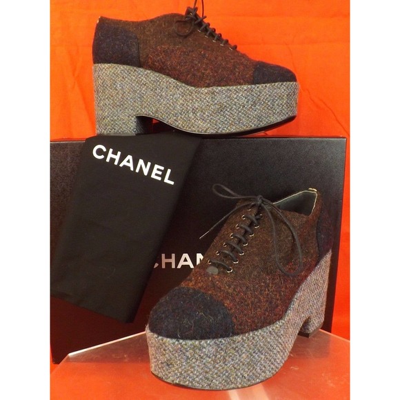 NIB CHANEL G31343 BURGUNDY TWO TONE TWEED CC PLATFORM OXFORDS WEDGE HEEL 39.5 9 - Picture 5 of 12